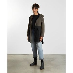 Everlane The ReNew Anorak in Forest Black Small Jacket Pockets Full Zip Snap